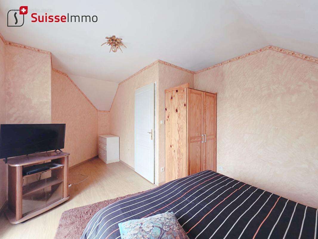 Maison à MONTBOUTON