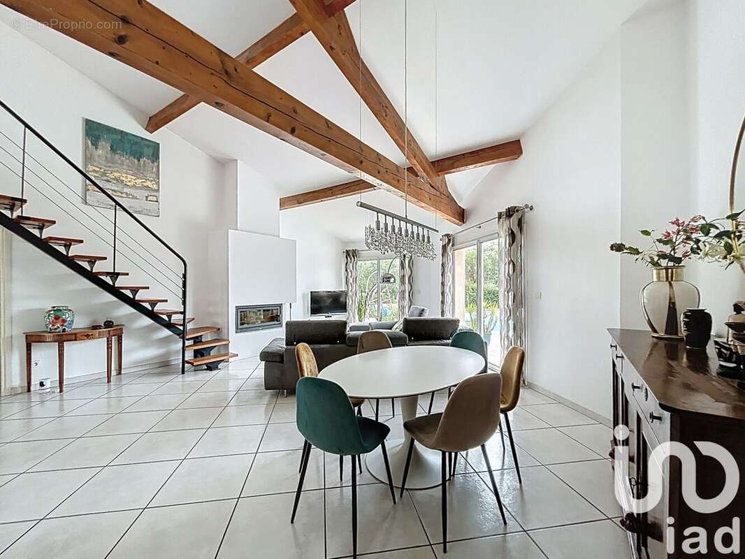 Photo 2 - Maison à SAINT-LOUP-CAMMAS