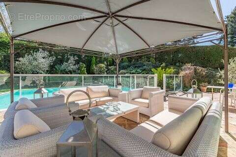 Maison à MOUGINS