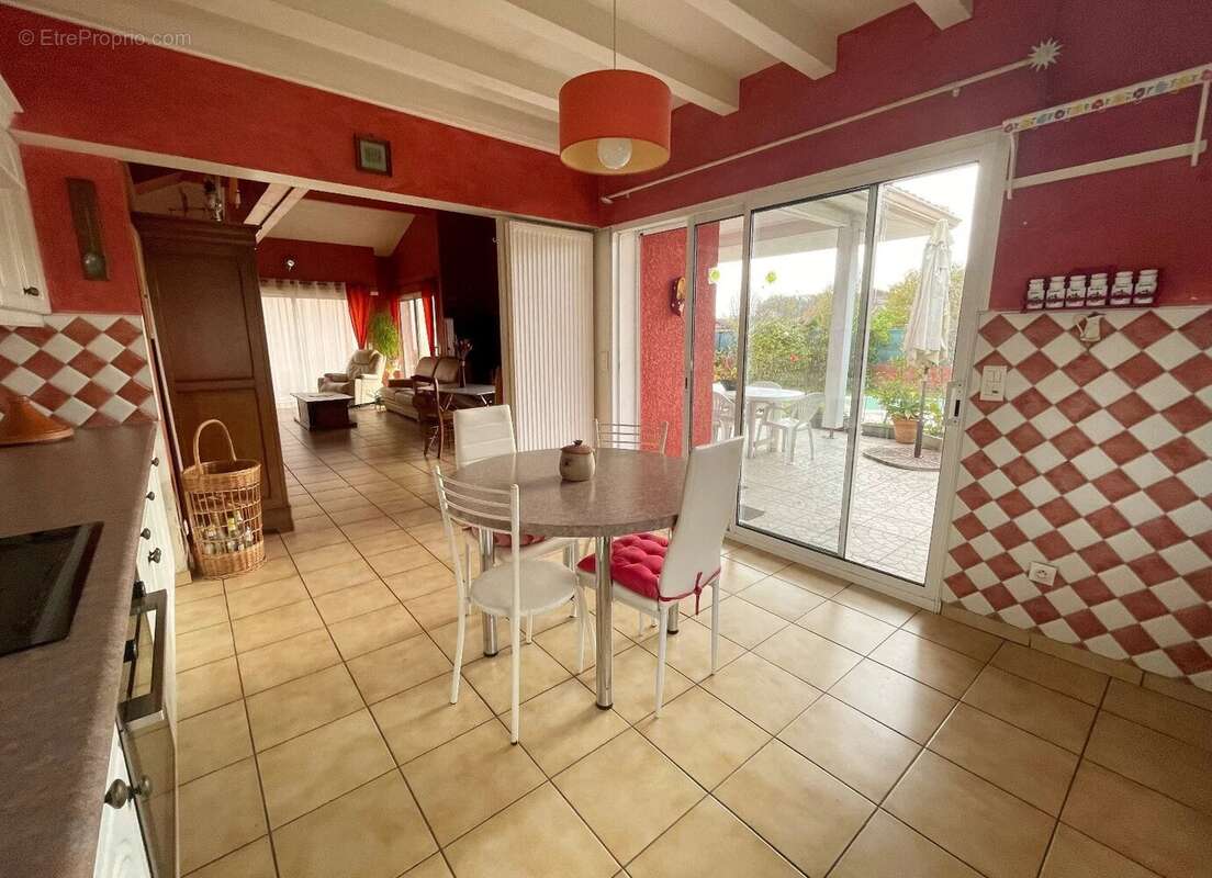 Maison à BENESSE-MAREMNE