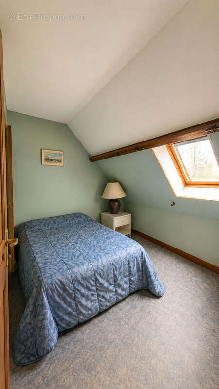 Maison à Thiers Sur Thève 5 pièces de 100 m² !! - photo 4