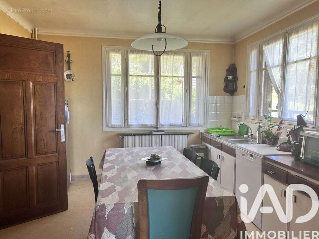 Maison 86 m² à Leucamp  - photo 8