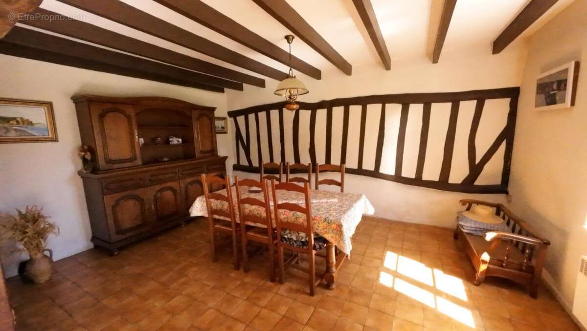 Maison à SAINT-MARTIN-AUX-BUNEAUX