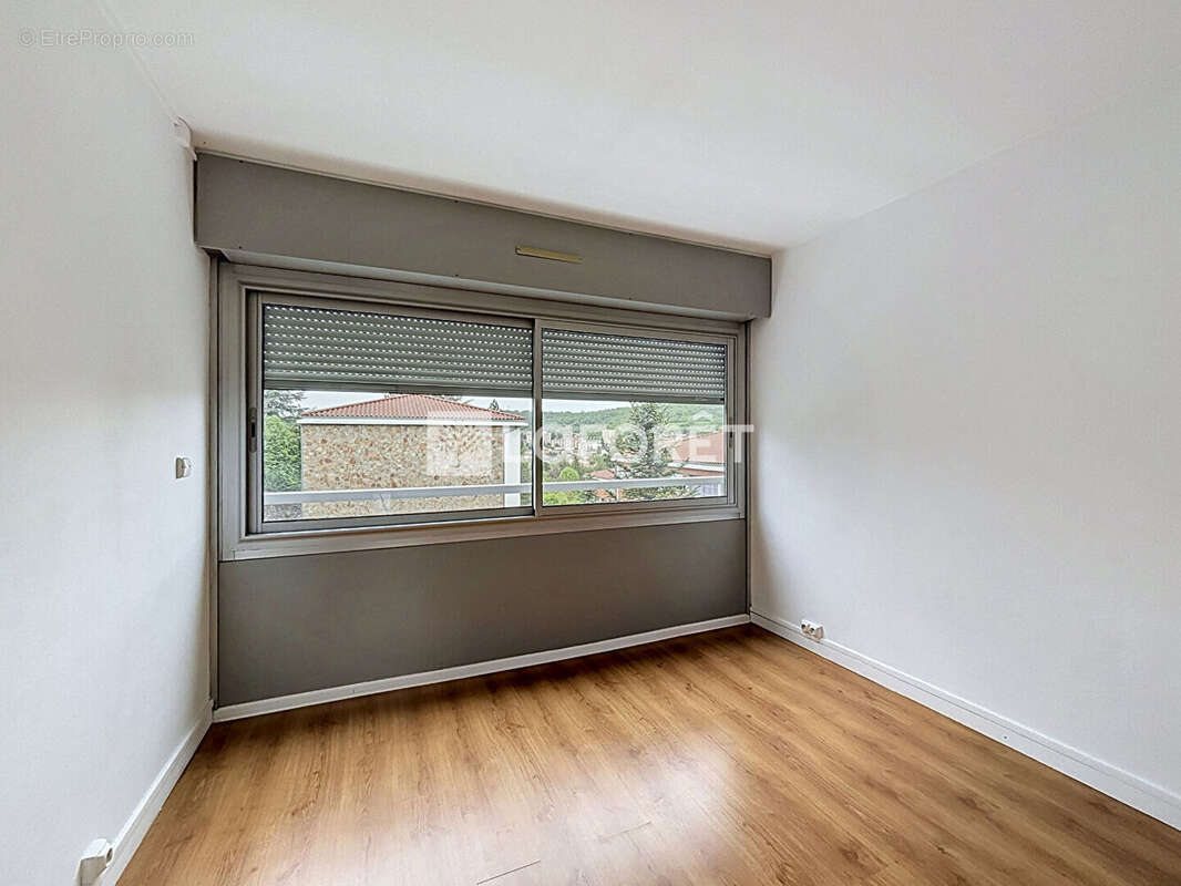 Appartement à VALS-PRES-LE-PUY