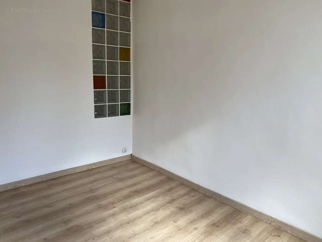 Appartement à AURIOL