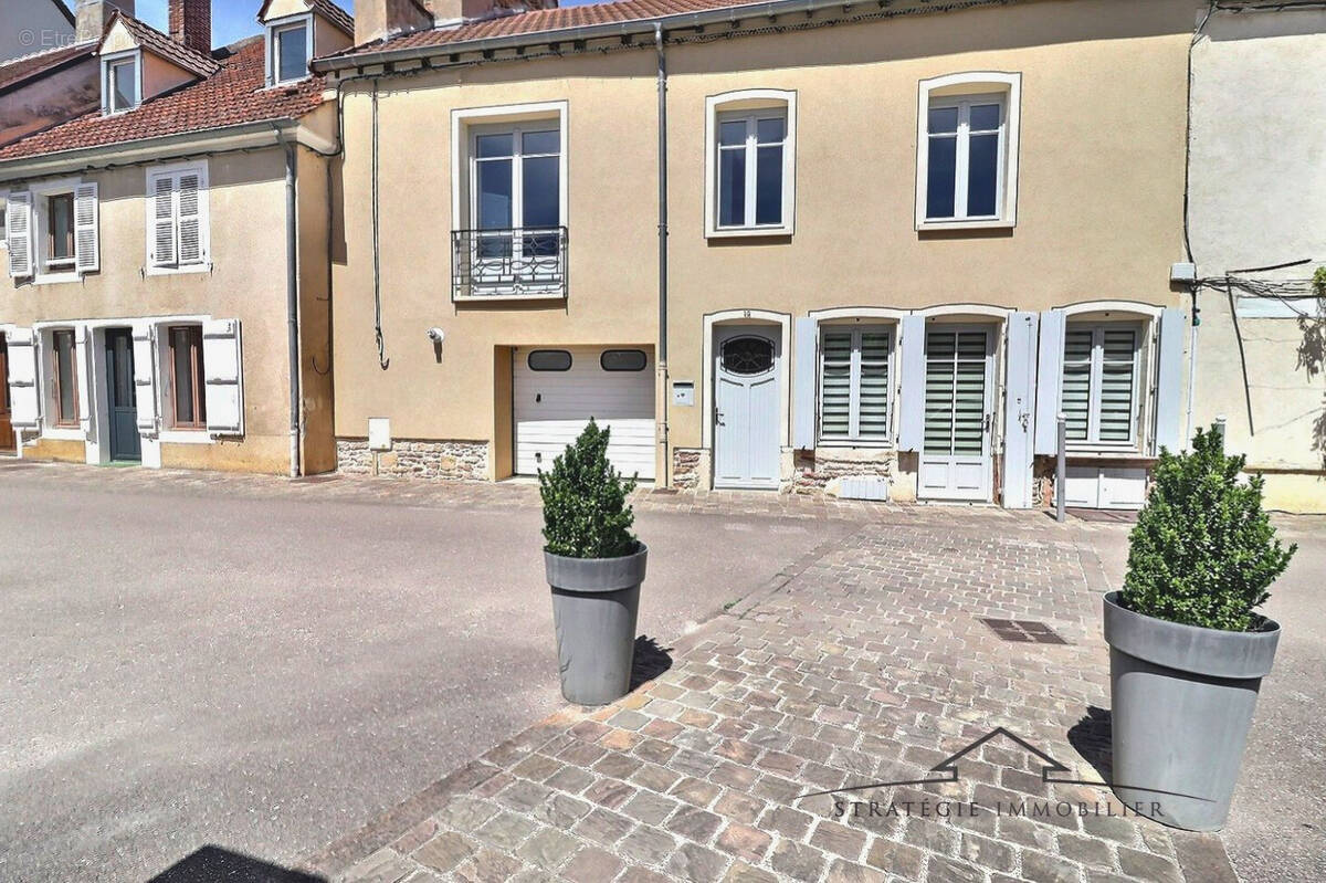 Maison à GIVRY