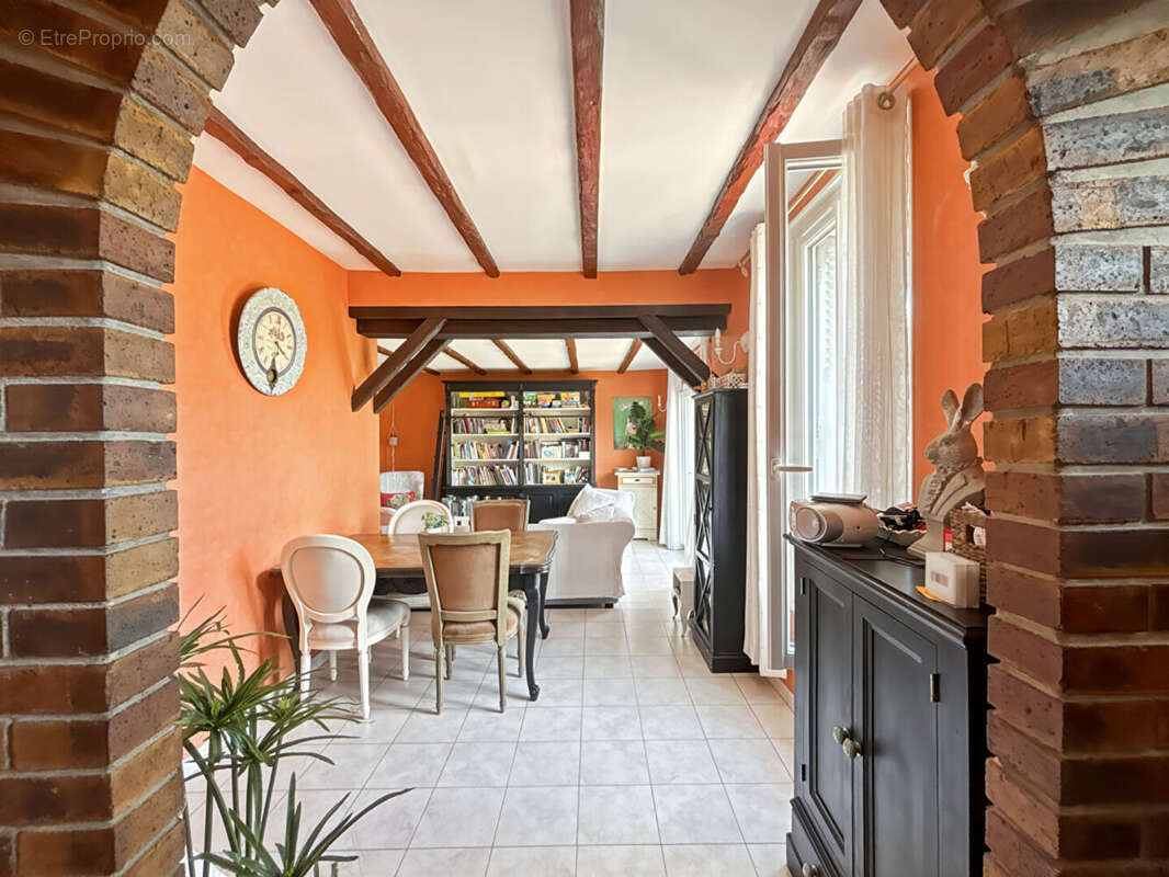 Maison à LES MUREAUX