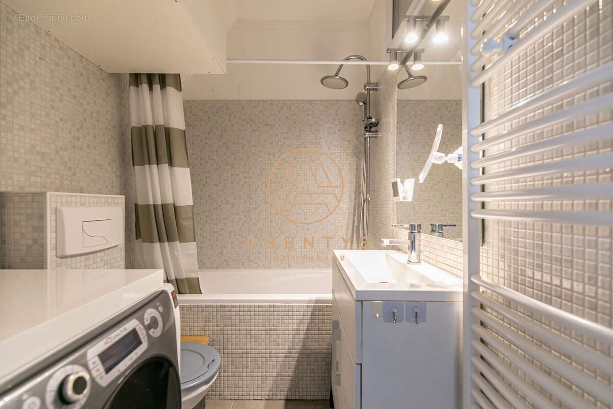 Appartement à SAINT-MAUR-DES-FOSSES