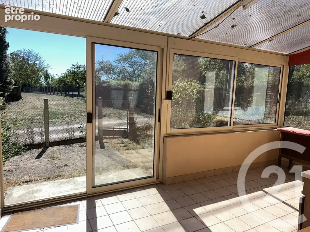 Maison 3 pièces 70 m² à vendre à Savigny-En-Sancerre (18240) - photo 2