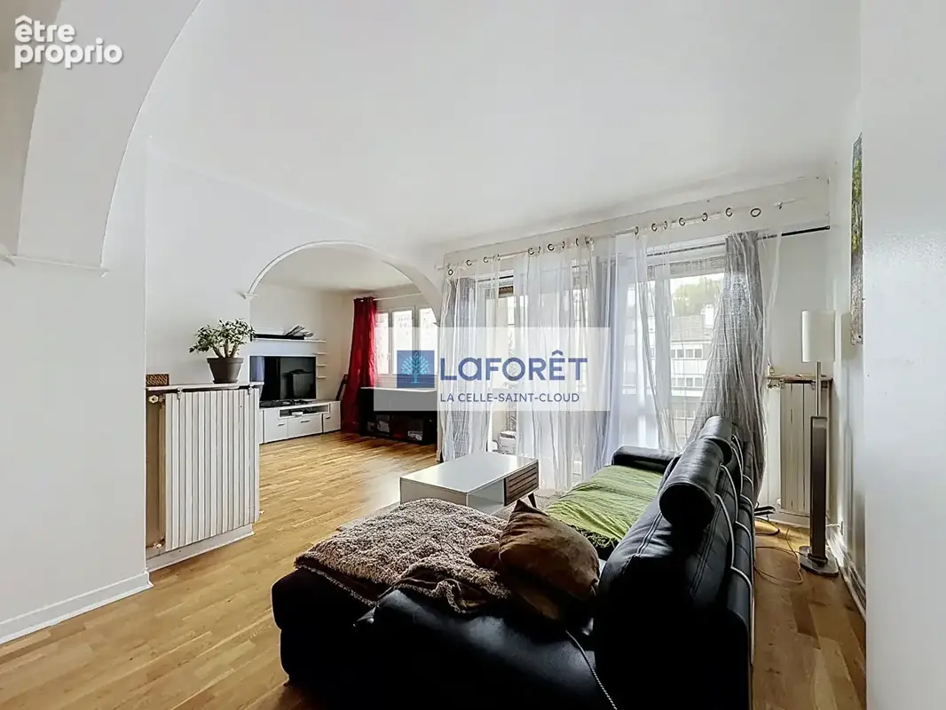 Appartement La Celle Saint Cloud 4 pièces 82m2 utiles - photo 1
