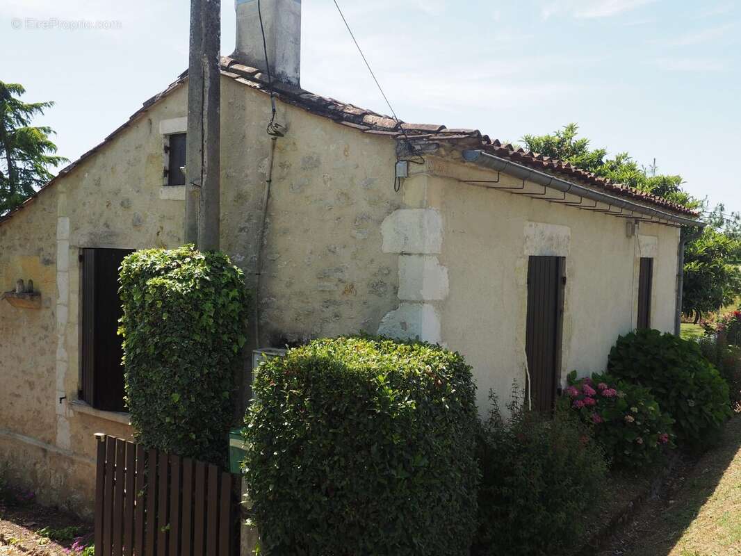 Maison à VELINES