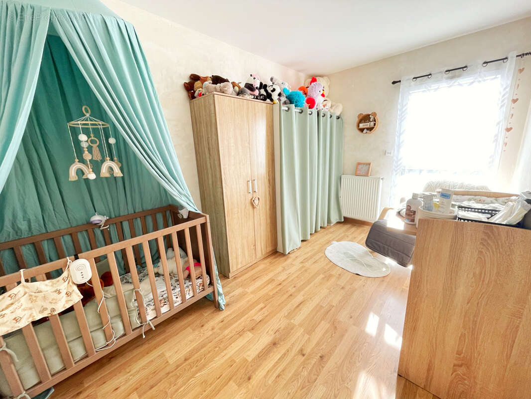 Maison à SEREZIN-DU-RHONE