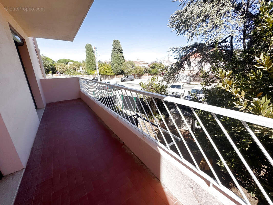 Appartement à SIX-FOURS-LES-PLAGES