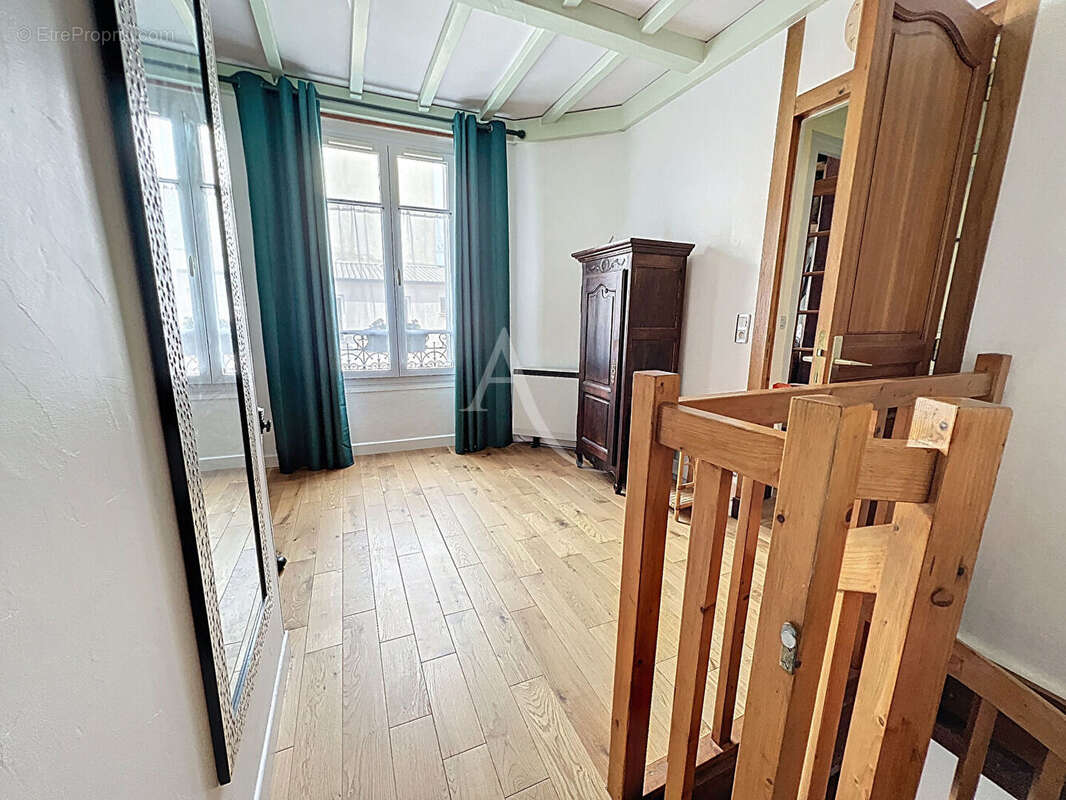 Appartement à PARIS-12E