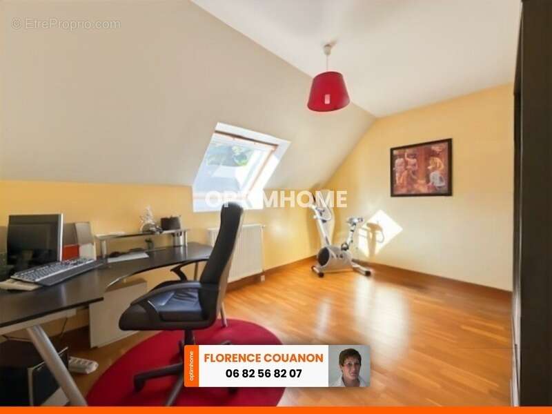 Maison à LE VAL-SAINT-GERMAIN