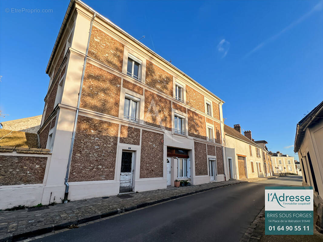 Appartement à BRIIS-SOUS-FORGES