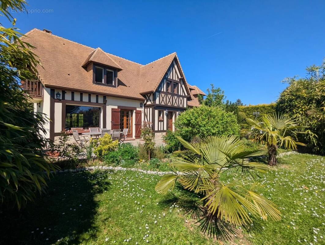 Maison à PACY-SUR-EURE