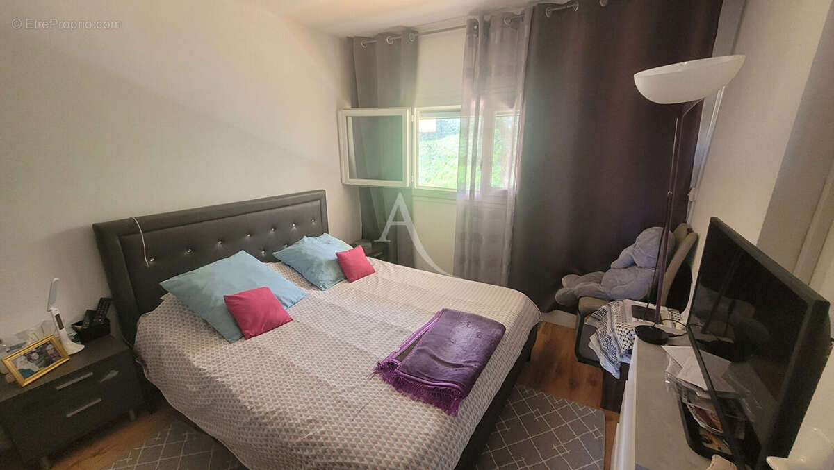 Appartement  3 pièces 55 m2 vendu loué - photo 2