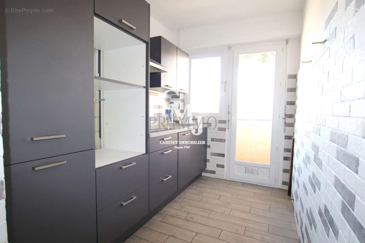 Appartement à FREJUS
