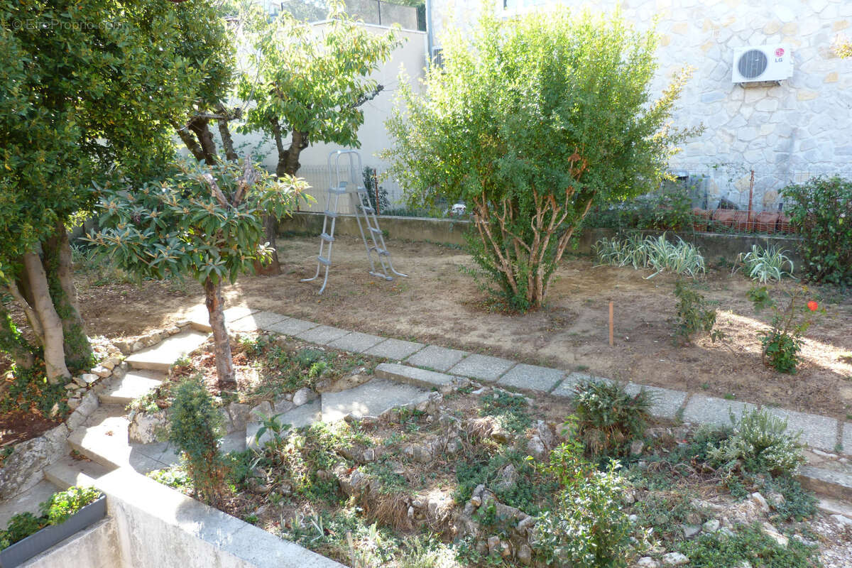 Maison à VAISON-LA-ROMAINE