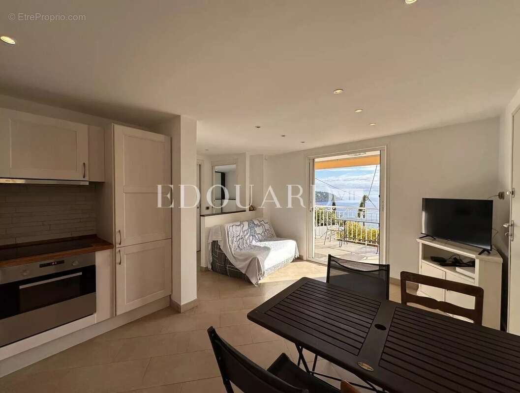 Appartement à ROQUEBRUNE-CAP-MARTIN