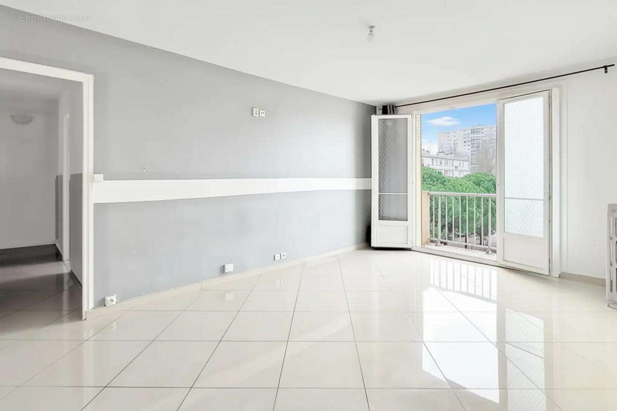 Appartement à RIS-ORANGIS