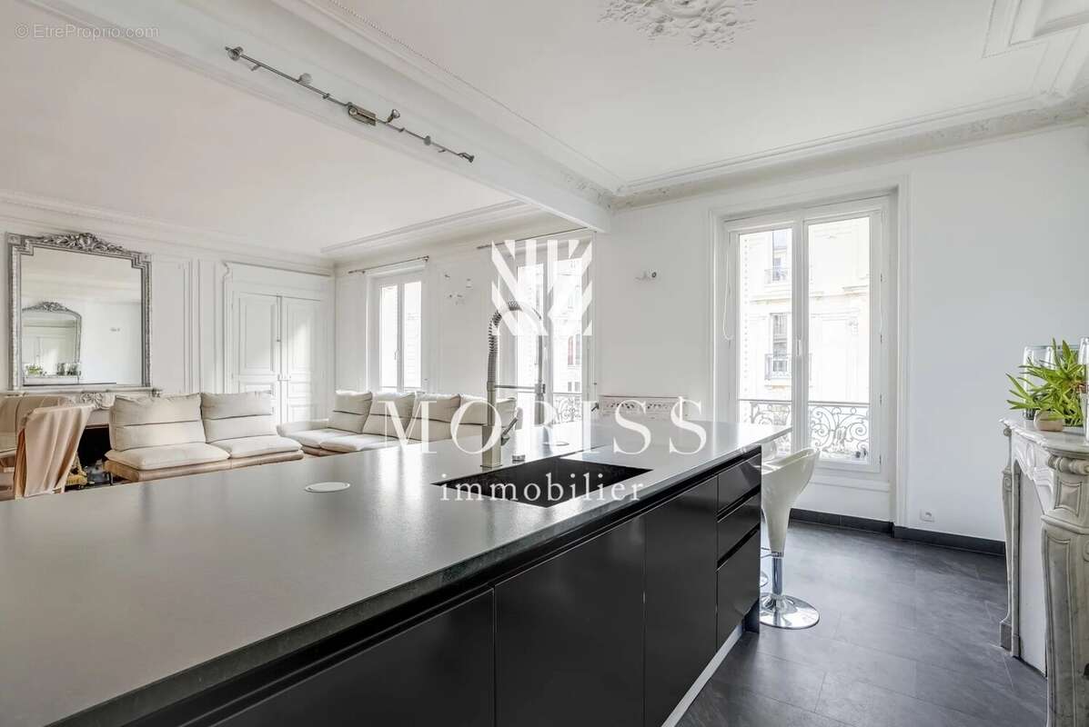 Appartement à PARIS-9E