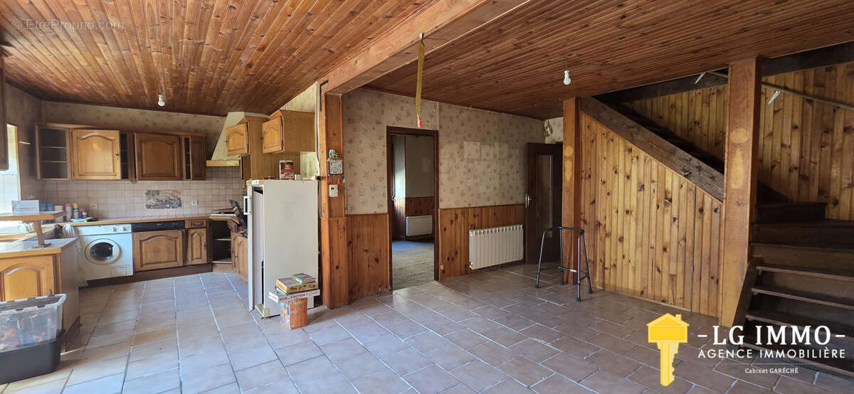 Maison charentaise de 153 m2 + dépendances et jardin - photo 9