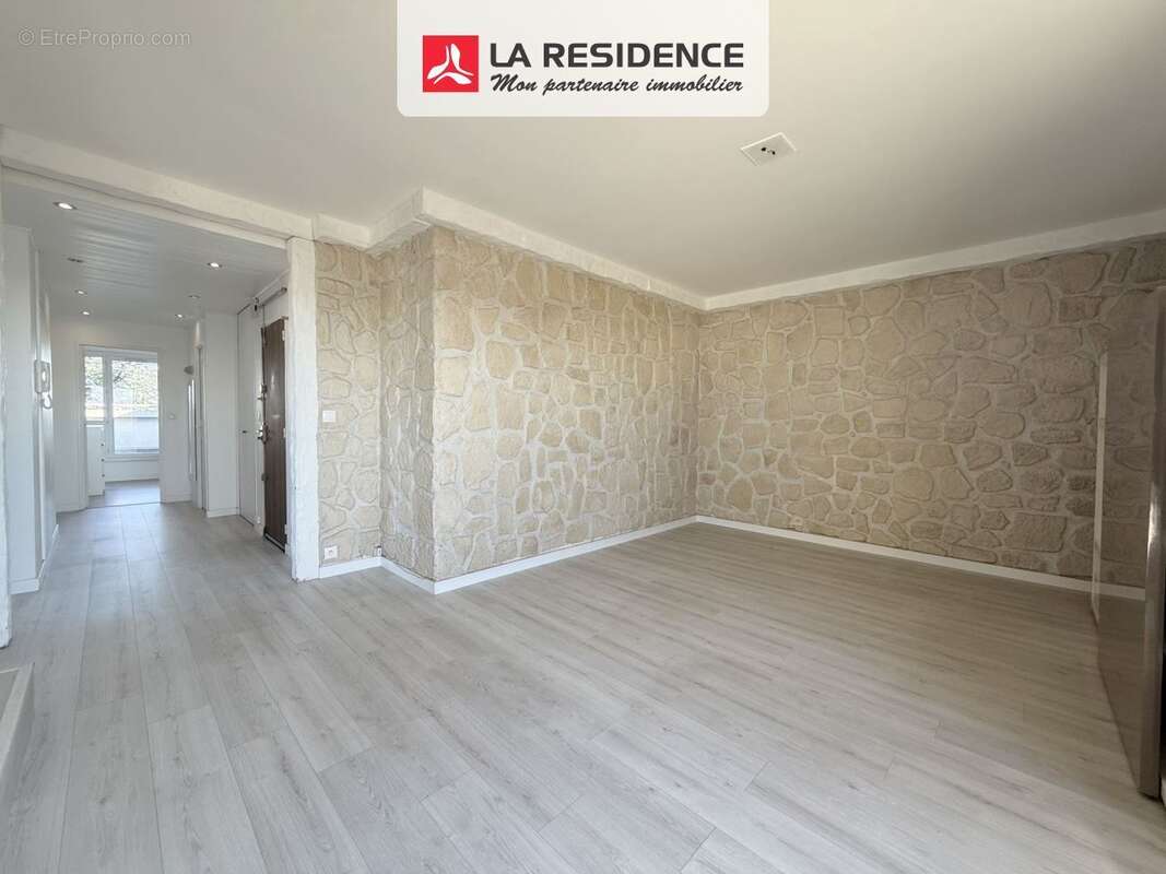 Appartement à VELIZY-VILLACOUBLAY