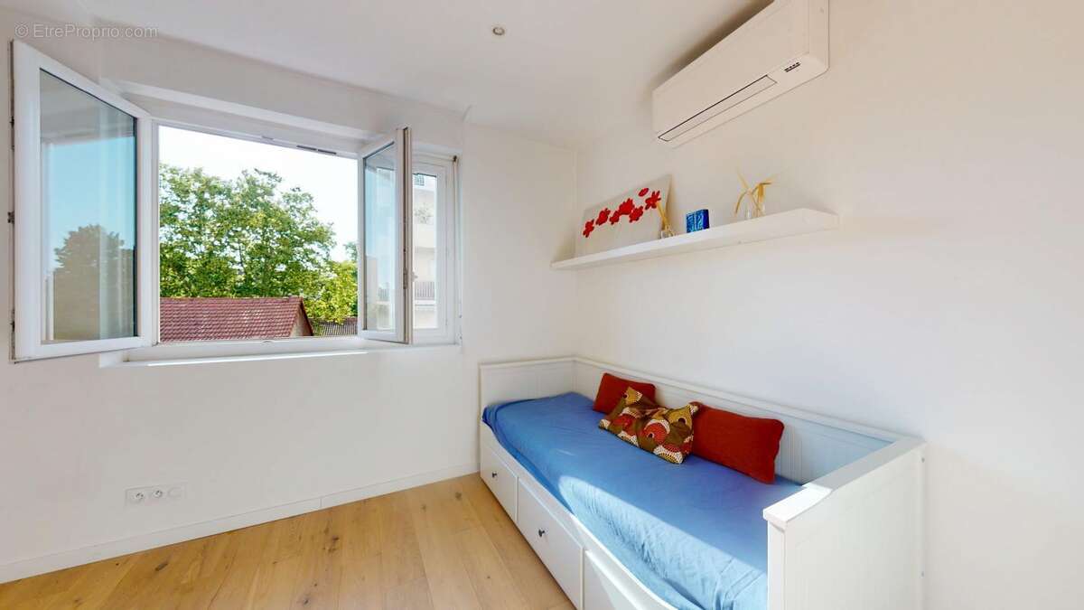 Appartement à LYON-8E