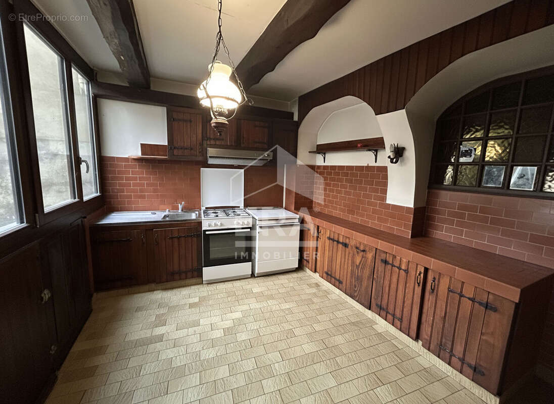 Maison à MOUTHIER-HAUTE-PIERRE