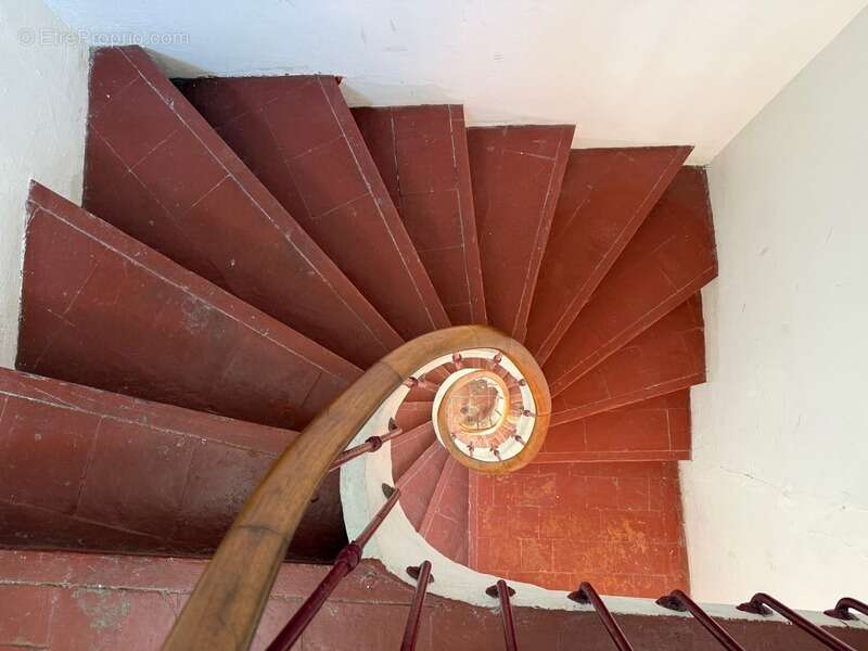 Narbonne Cité : Maison de 1850 – 224 m², lumière et volumes rares - photo 9
