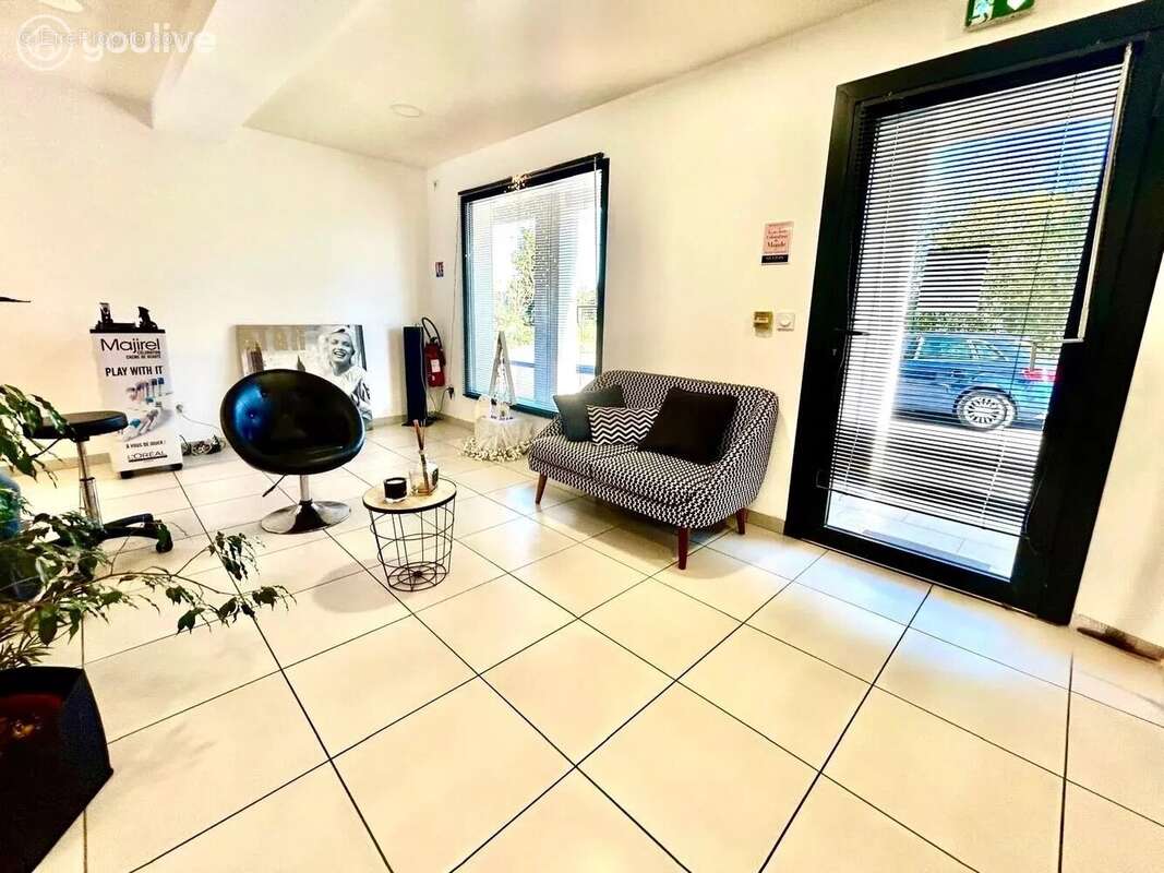 Commerce à CERVIONE