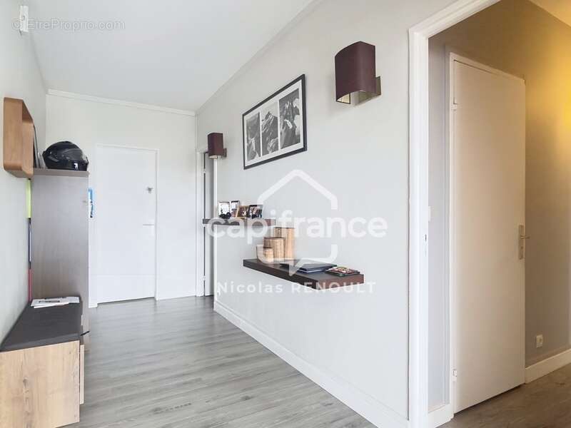 Appartement à COURBEVOIE