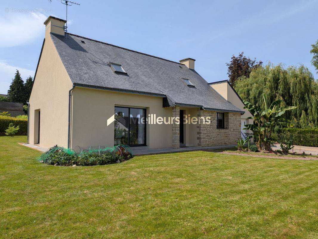 Maison à LA GACILLY