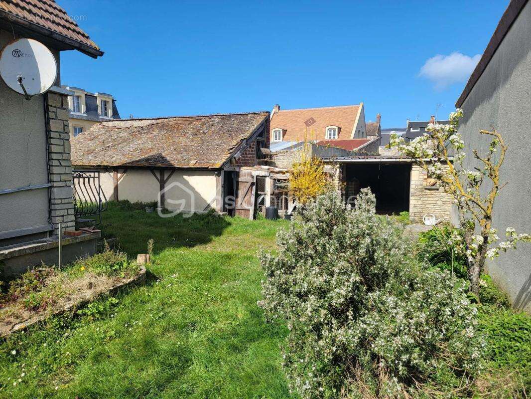 Maison à SAINT-AUBIN-SUR-MER