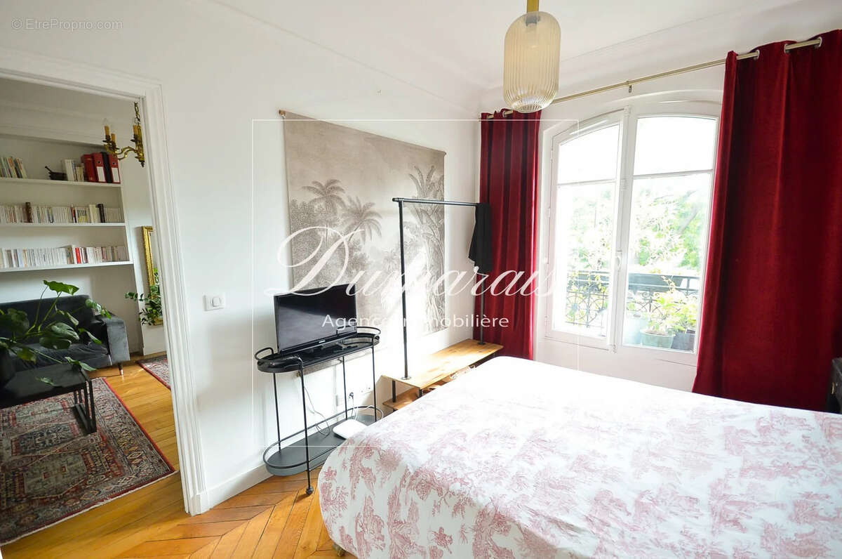 Appartement à PARIS-4E