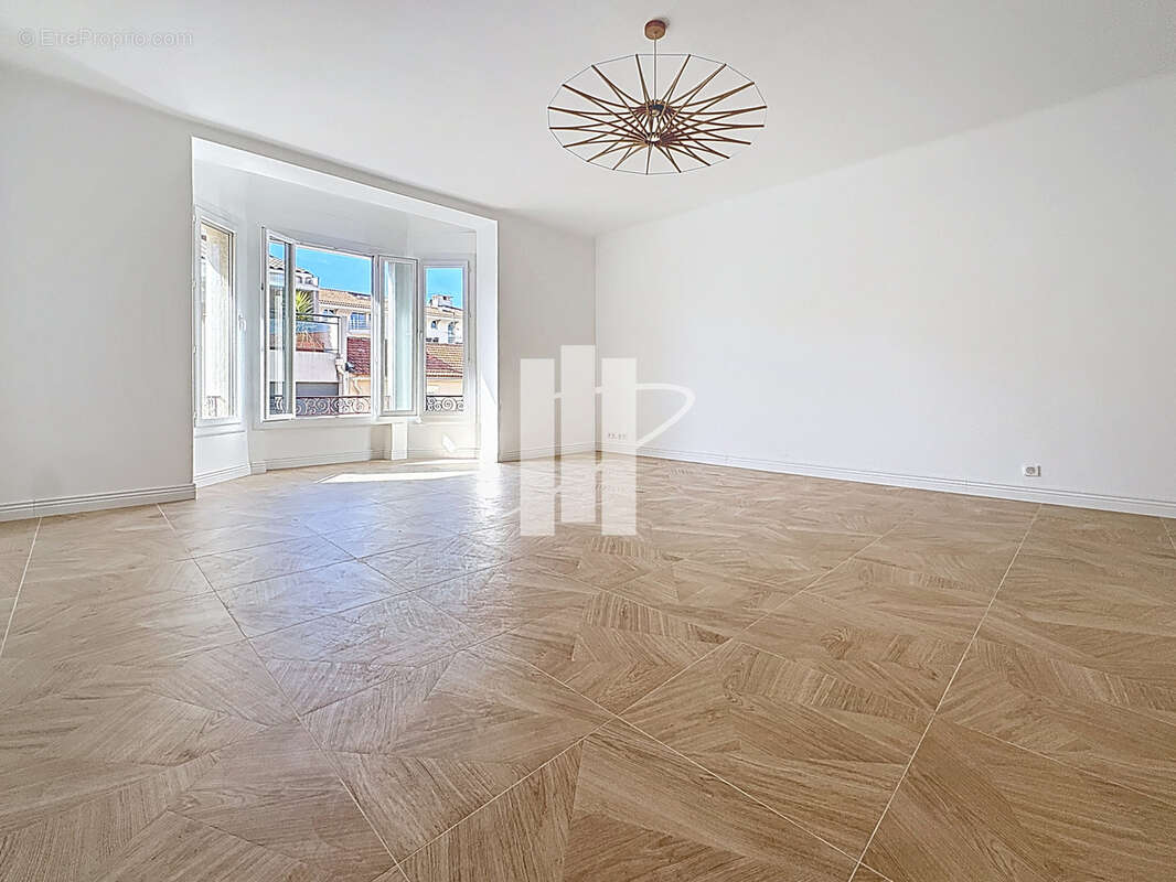 Appartement à SAINT-RAPHAEL