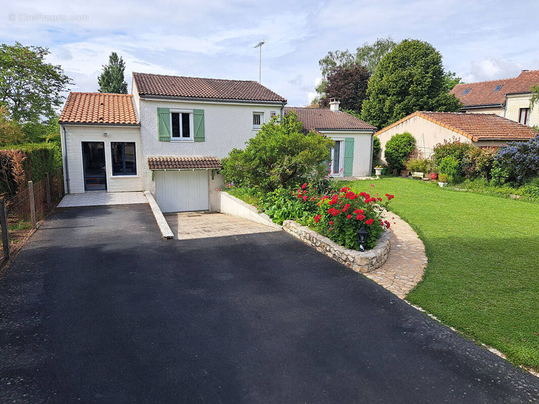 Maison à CHATELLERAULT