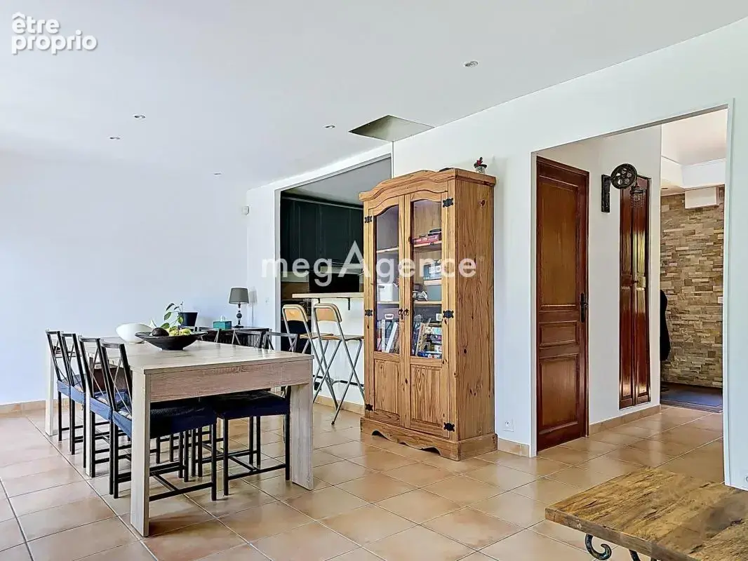 Maison familiale sans travaux 5 chambres sous sol et jardin - photo 4