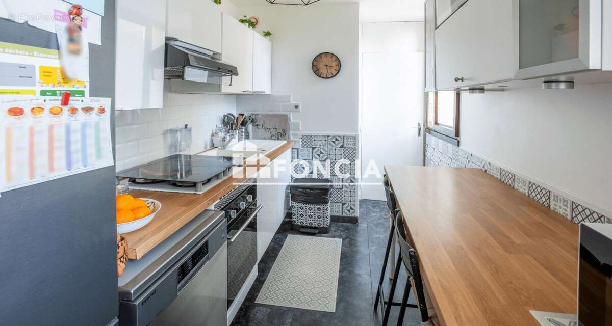 Appartement à ELANCOURT