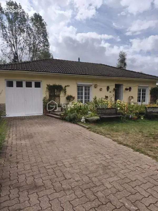 Maison à LA SELLE-EN-HERMOY
