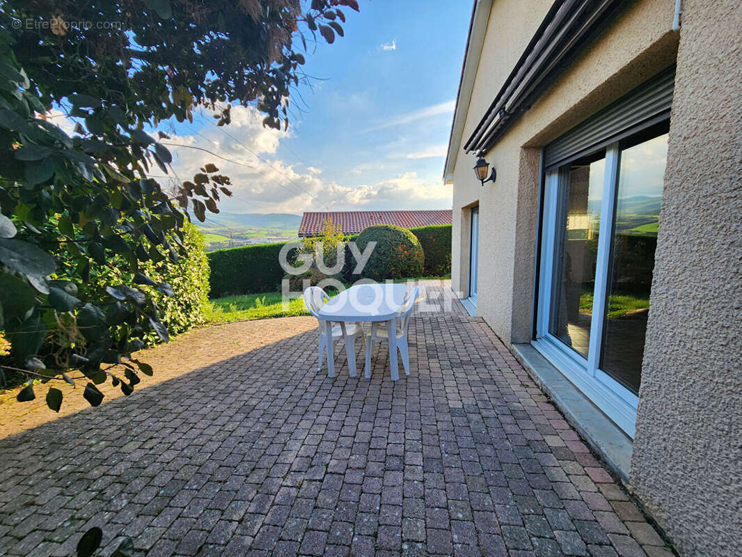 Maison à LA GRAND-CROIX