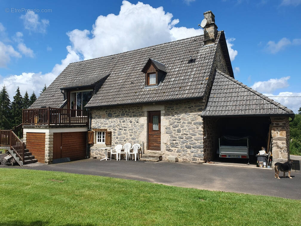 Maison à RILHAC-XAINTRIE