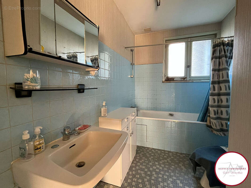 Maison à SAINT-AMAND-MONTROND