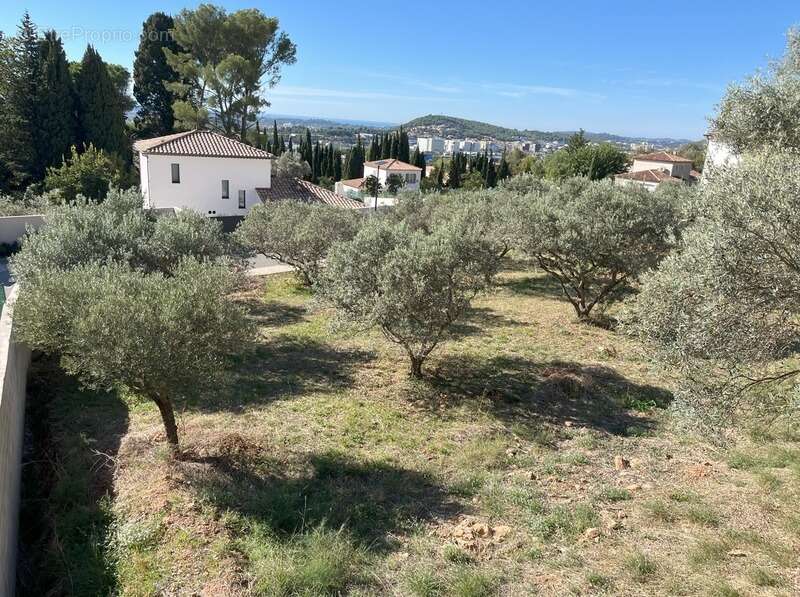 Terrain à LA VALETTE-DU-VAR