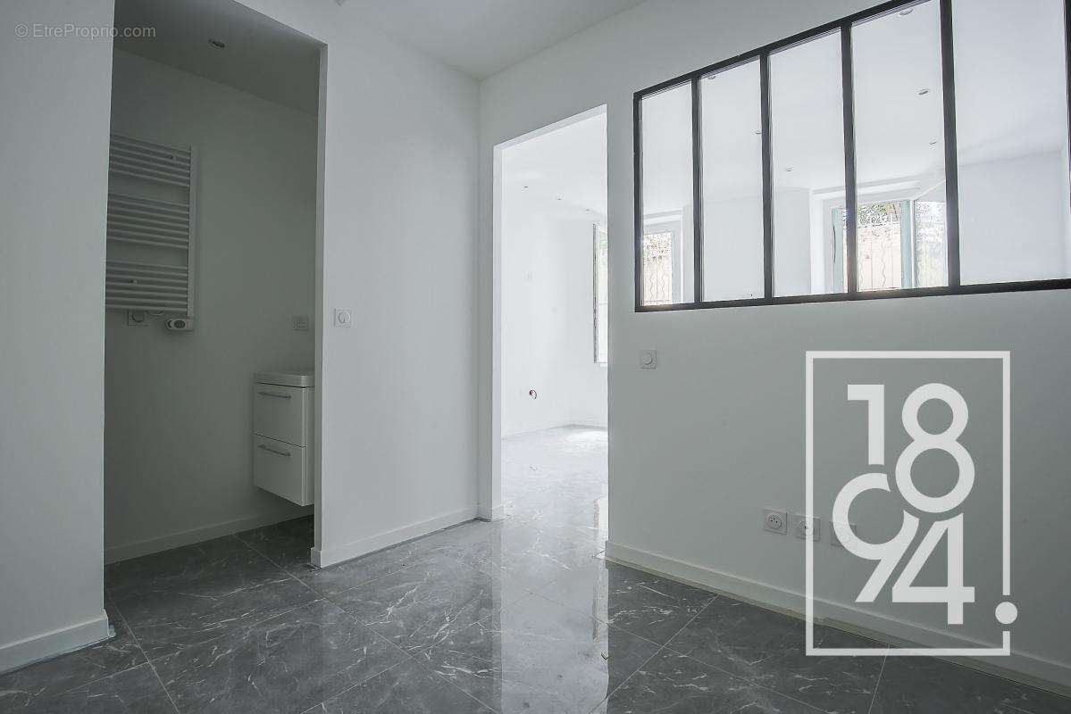 Appartement à MARSEILLE-3E