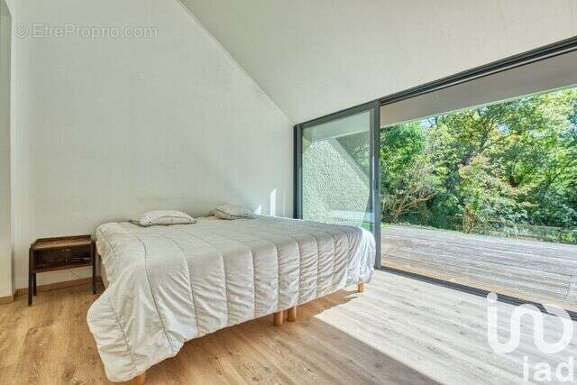 Maison 185 m² à Carignan-De-Bordeaux  - photo 7
