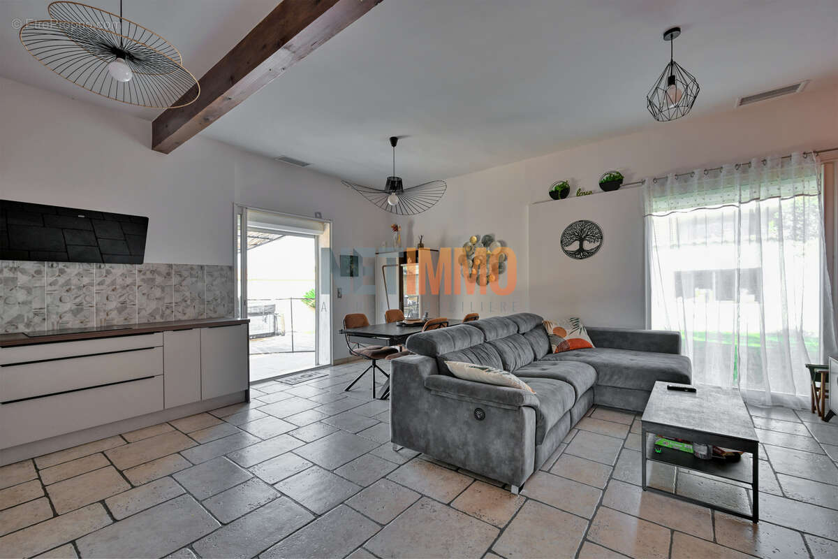 Villa plain-pied avec piscine - photo 17