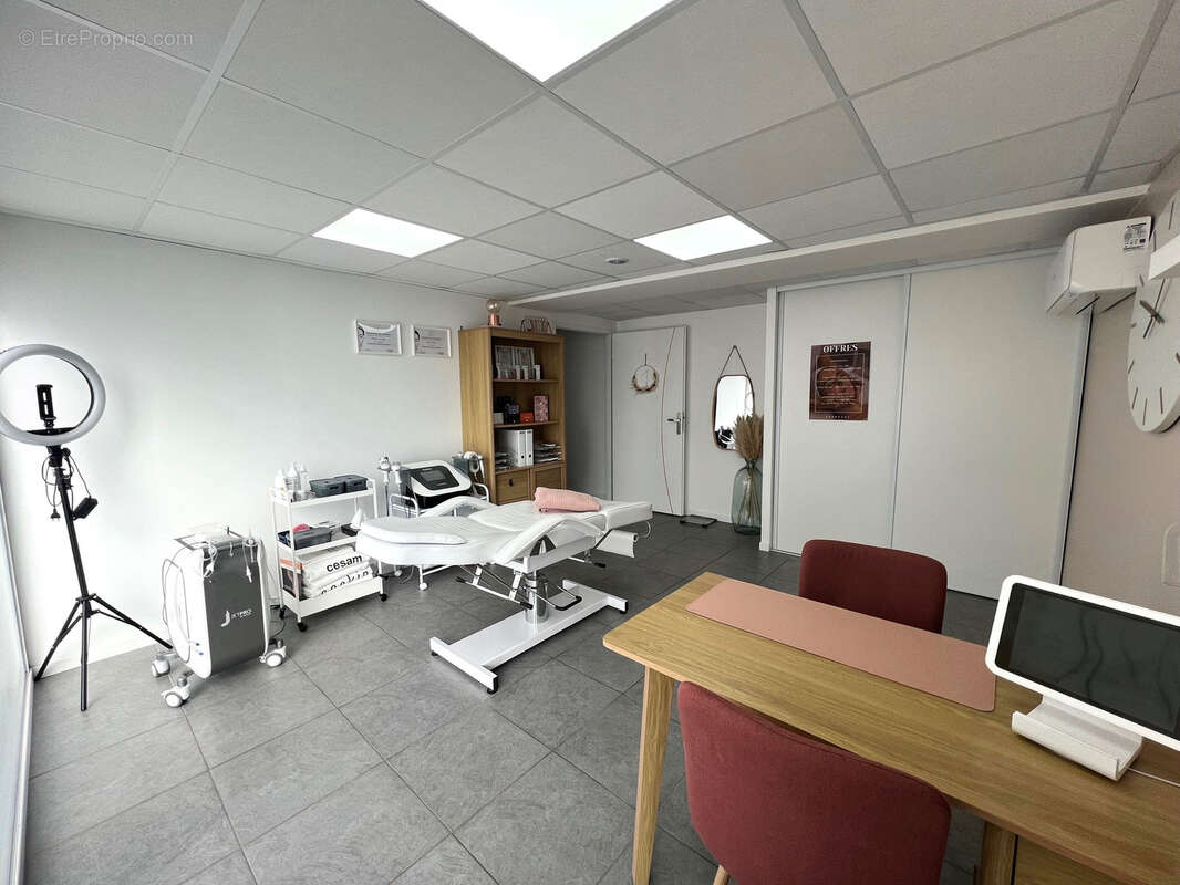 Commerce à LA SEYNE-SUR-MER